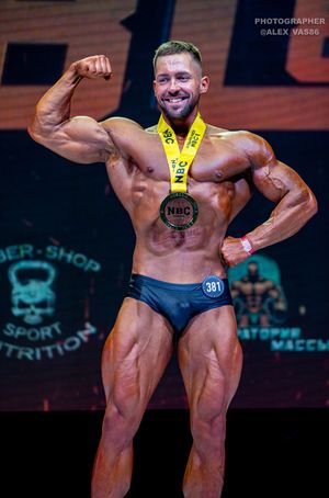 CLASSIC PHYSIQUE НОВИЧКИ